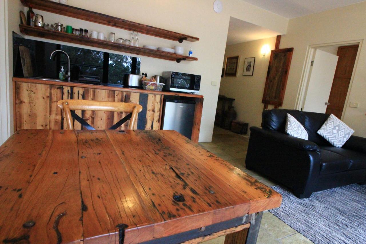 Down To Earth Farm Retreat Apartment Sarsfield Ngoại thất bức ảnh