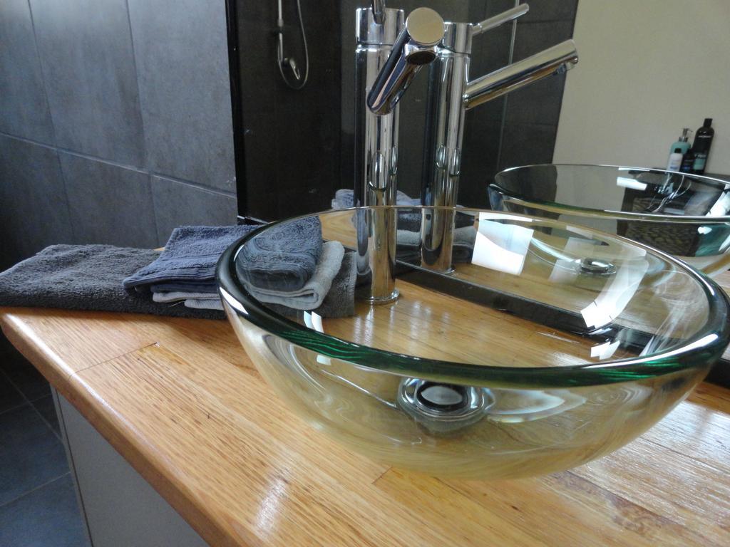 Down To Earth Farm Retreat Apartment Sarsfield Ngoại thất bức ảnh